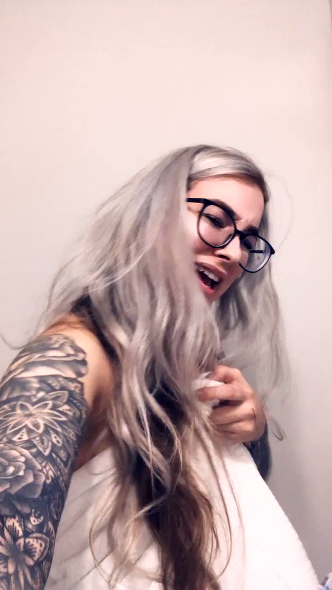 A little pre shower concert