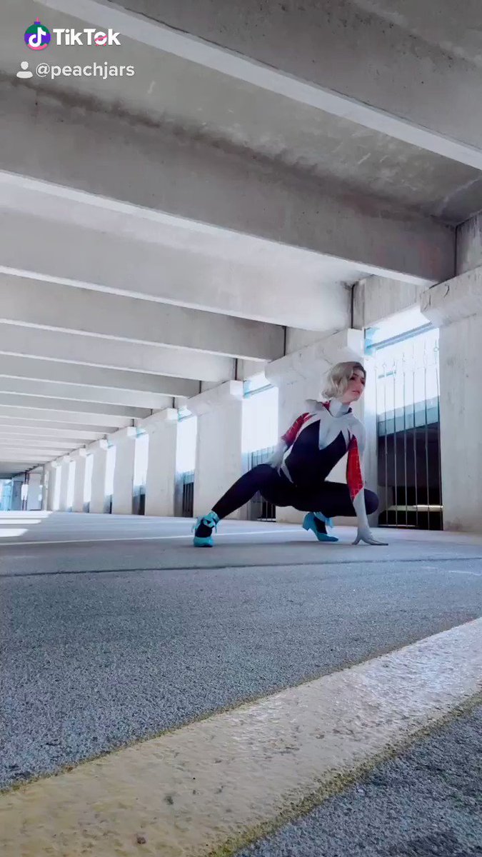 multiverse shit posting @theomgcosplay