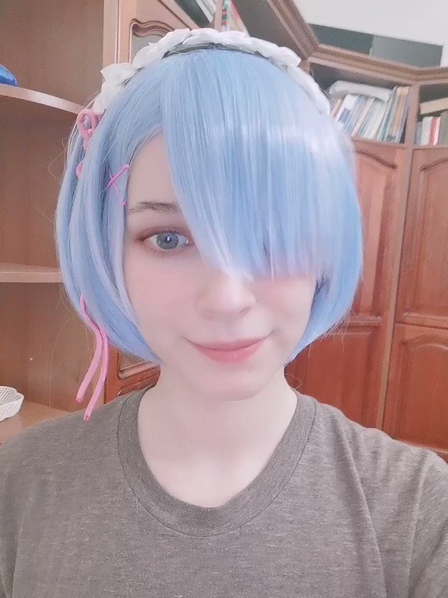 Today I was cutting a wig for @palmacosplay and this…