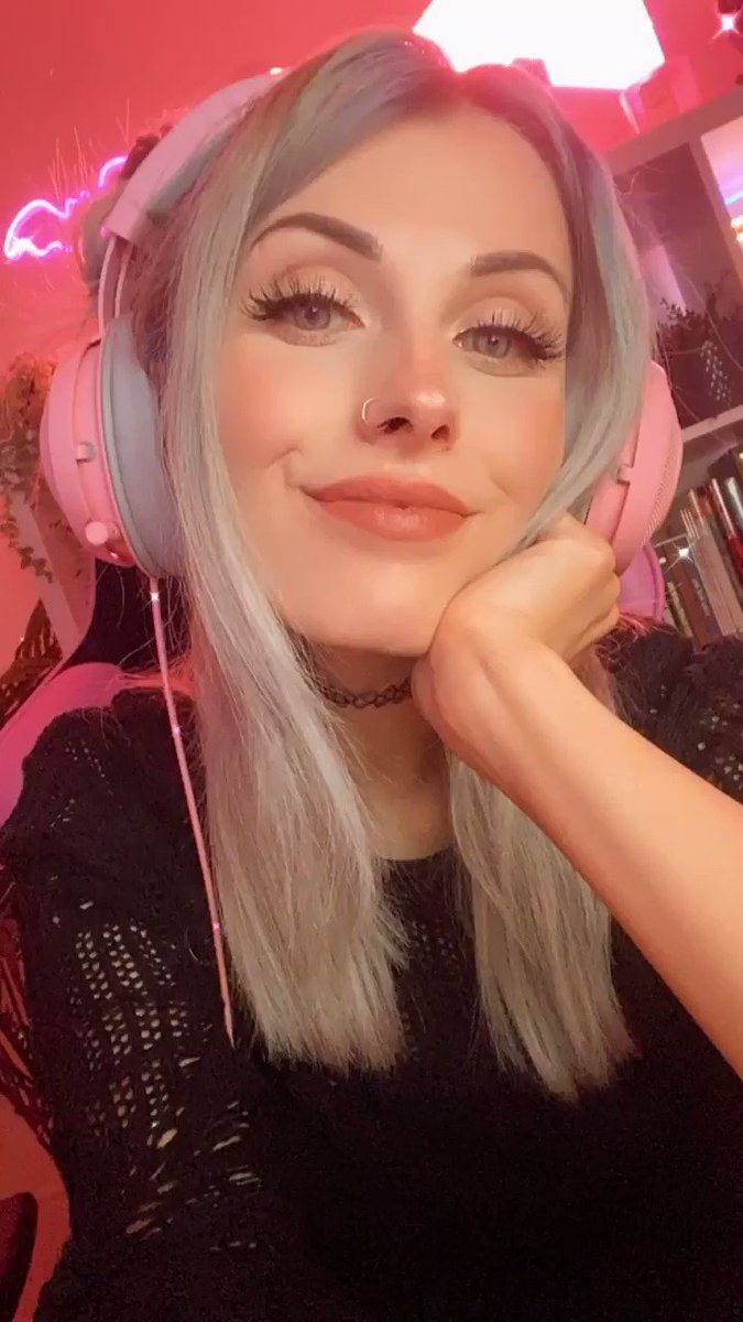 ONLINE PLAYING PS4 SPIDER-MAN! 🖤 http://twitch.tv/rolyatistaylor