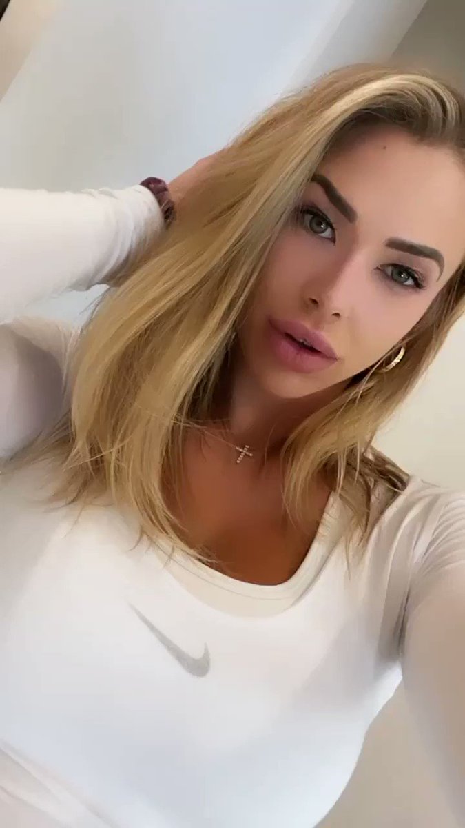 Morning! ☀️ Went back to blonde yesterday but kept my…