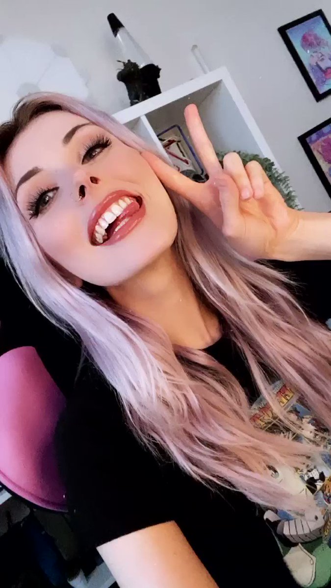 GOING ONLINE http://twitch.tv/rolyatistaylor