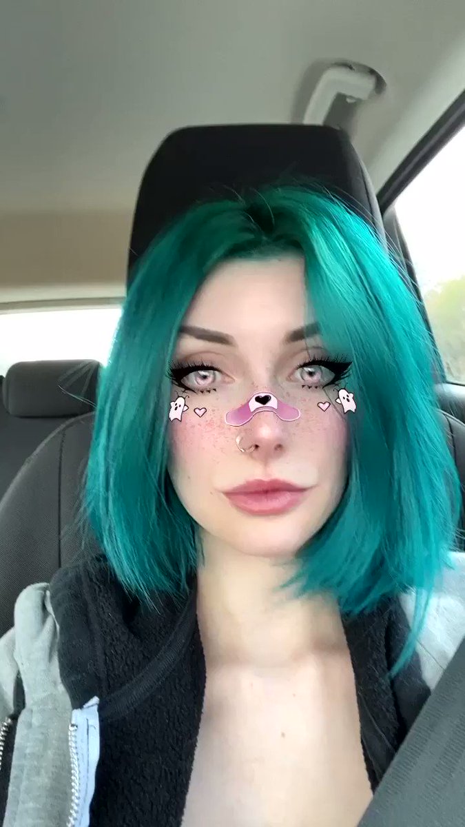 I may have cropped off all my hair hehe 😌