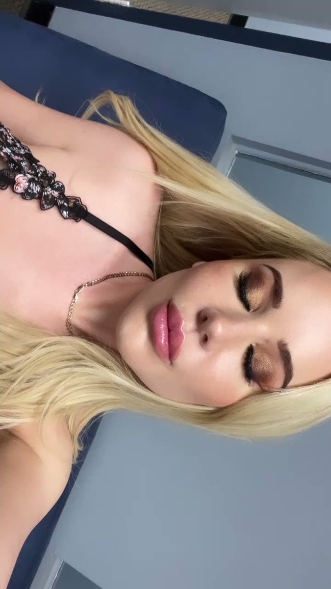 🔥🍒@JoannaAngel🍒🔥and I will be LIVE tonight on @cherrypimps Check it…