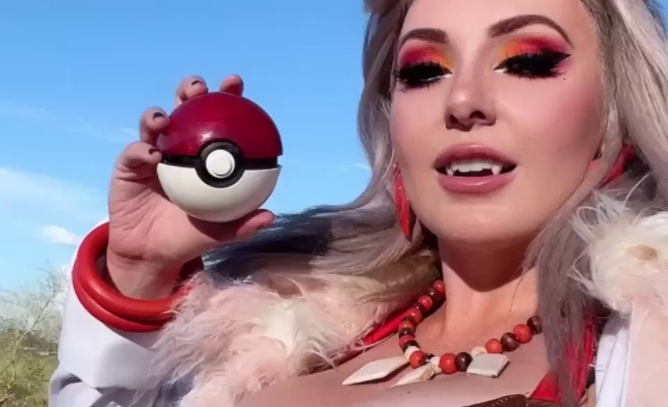 A little video on how I did the earrings!