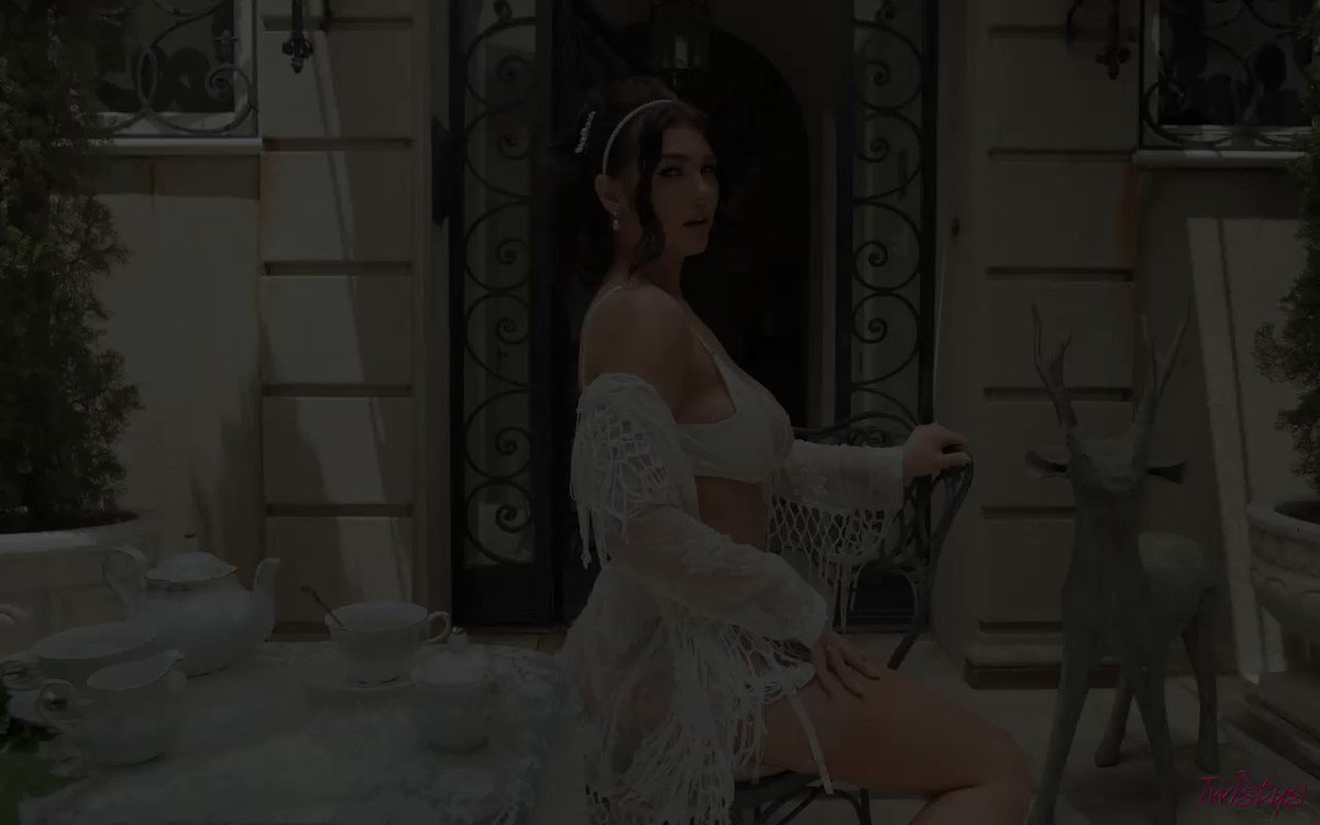 Very honored to be the July TOTM @Twistys 🍭🕊 🎥…