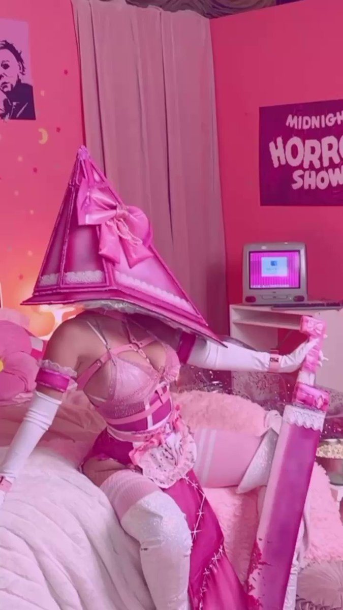 💗 or 🖤?? 📐📐📐 Which one do you choose??