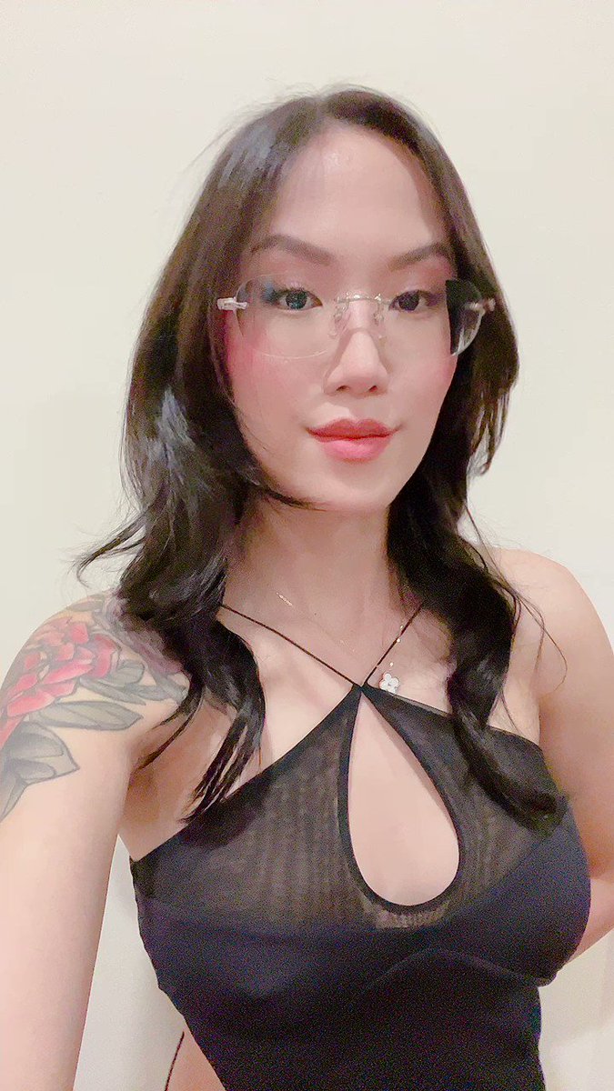 😘 Had a cute night out, time to crash! My…