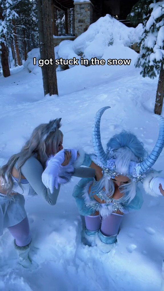 Queens pulling Queens from the deep snow while they are…