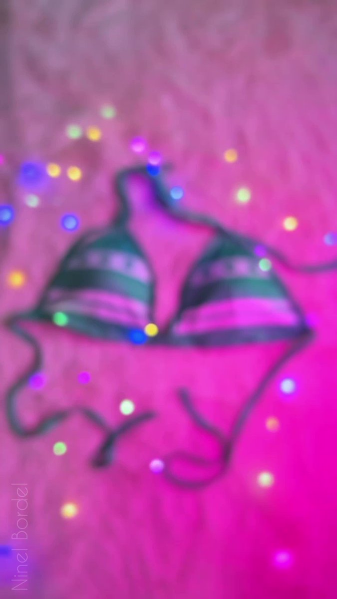 Would you guess my new cosplay?😍 It is coming soon!!💕