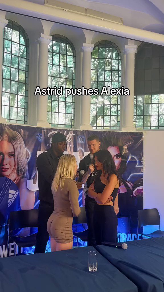 Notice how she waits until I turn around & off…