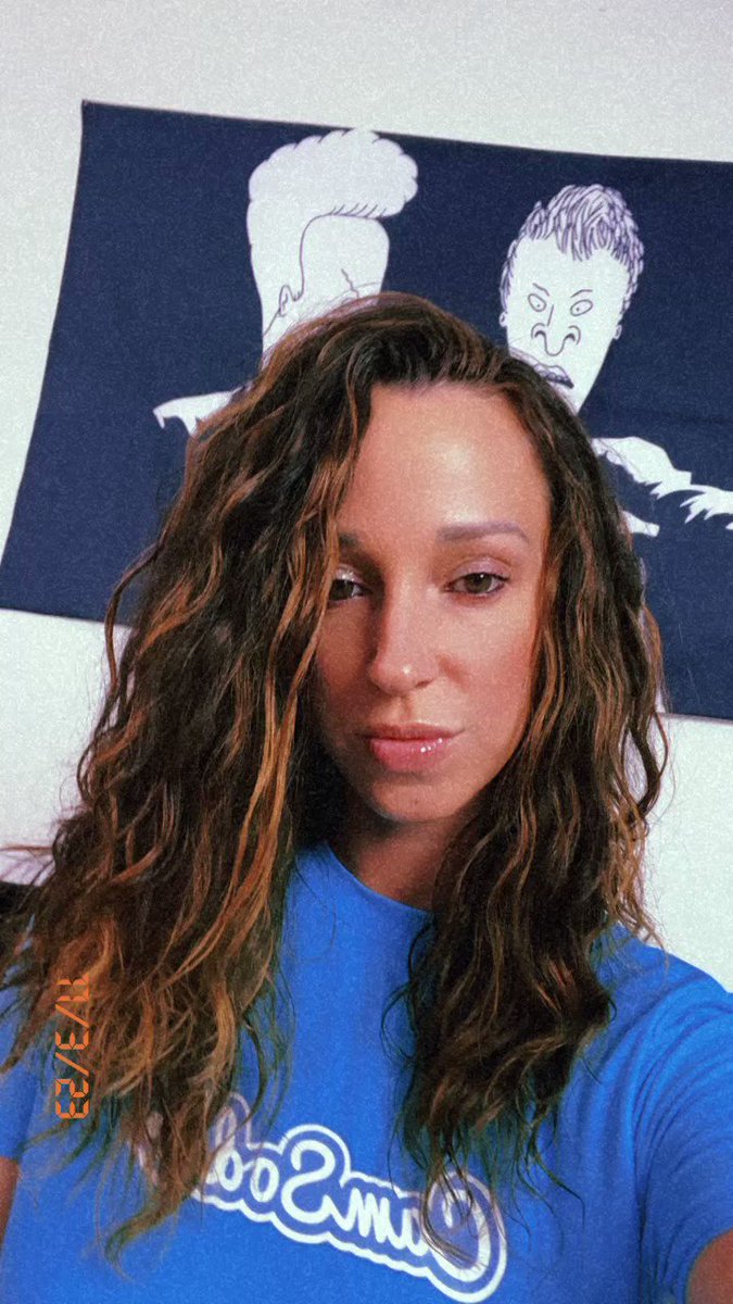 About to go LIVE @CamSodaGirls 👅