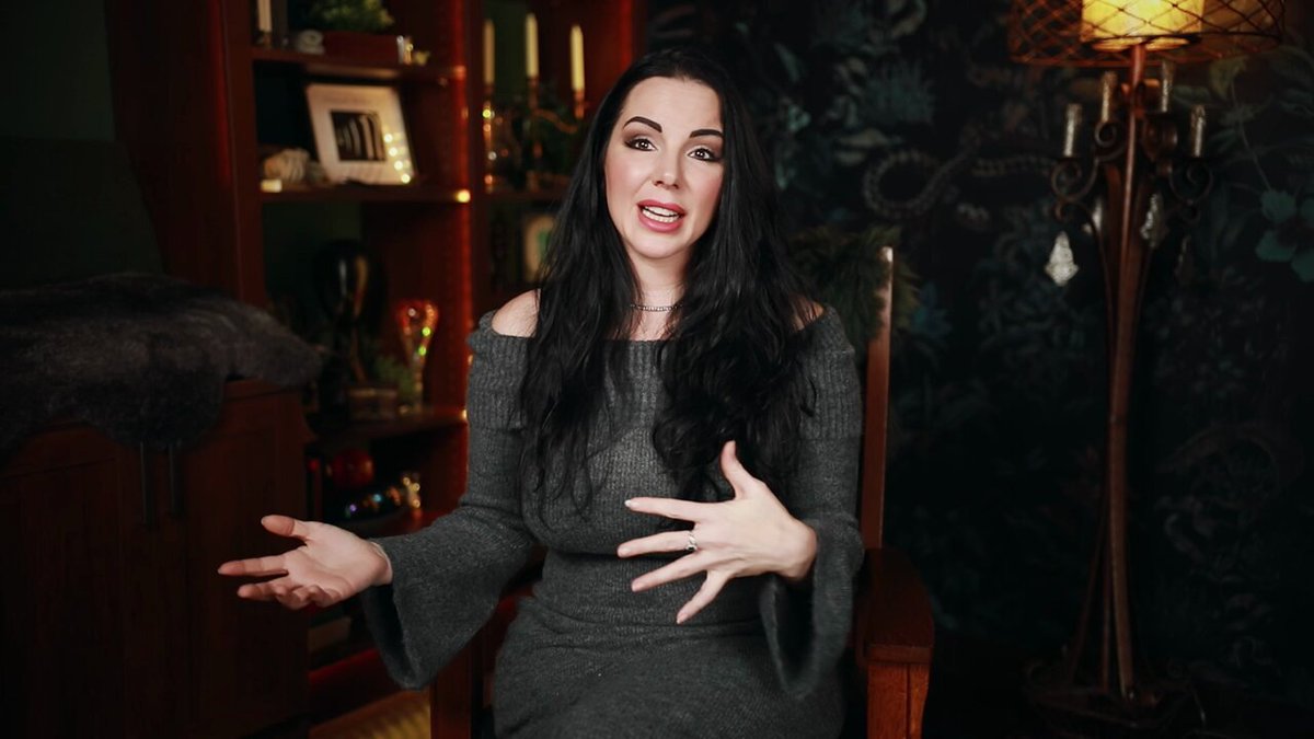 What makes a good submissive? If you’re looking to pursue…