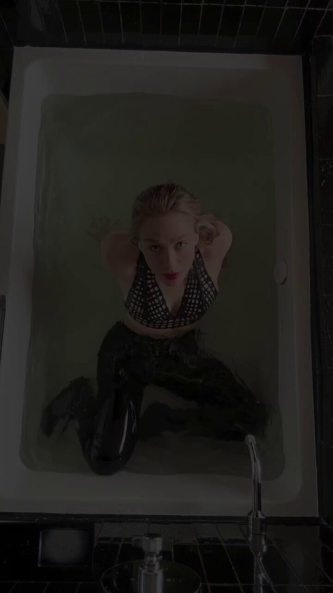 slippy slidey for sloppy squeaky sluts // splish-splash dummies //…