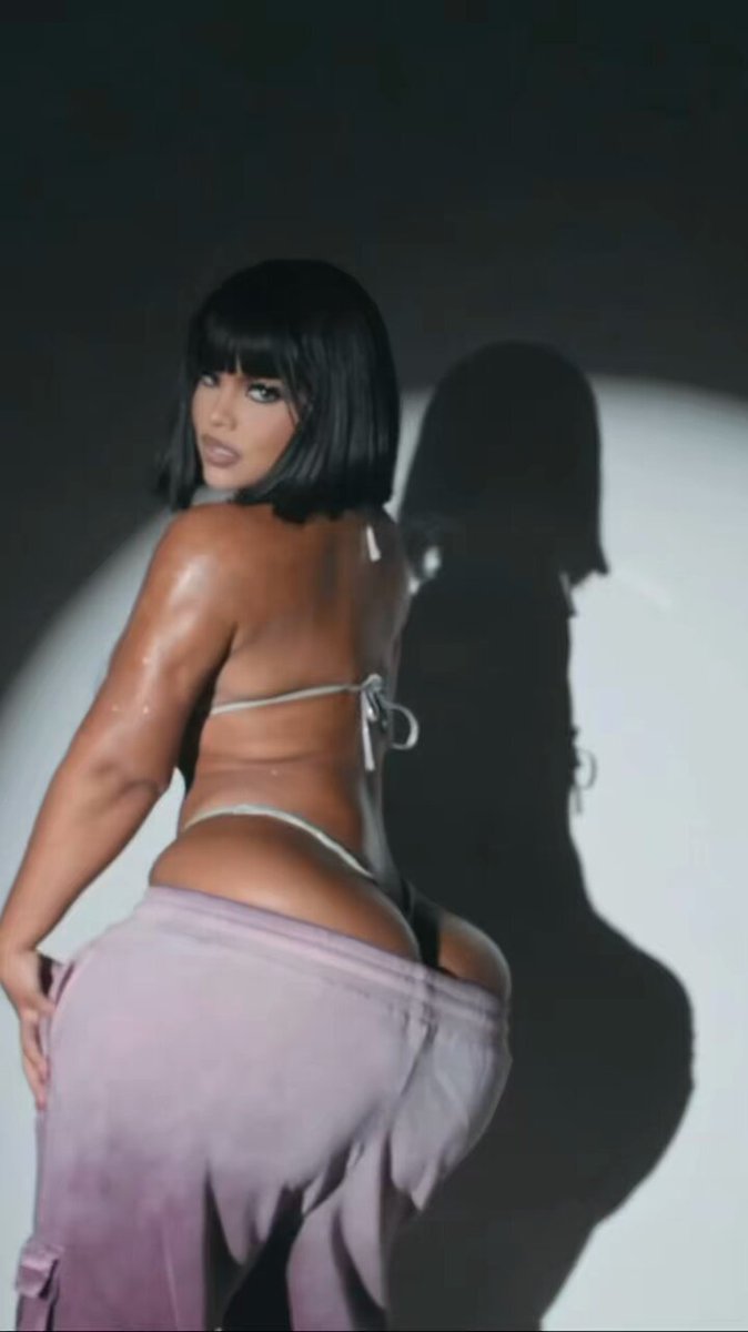 vengo con canción el 18 de abril😍