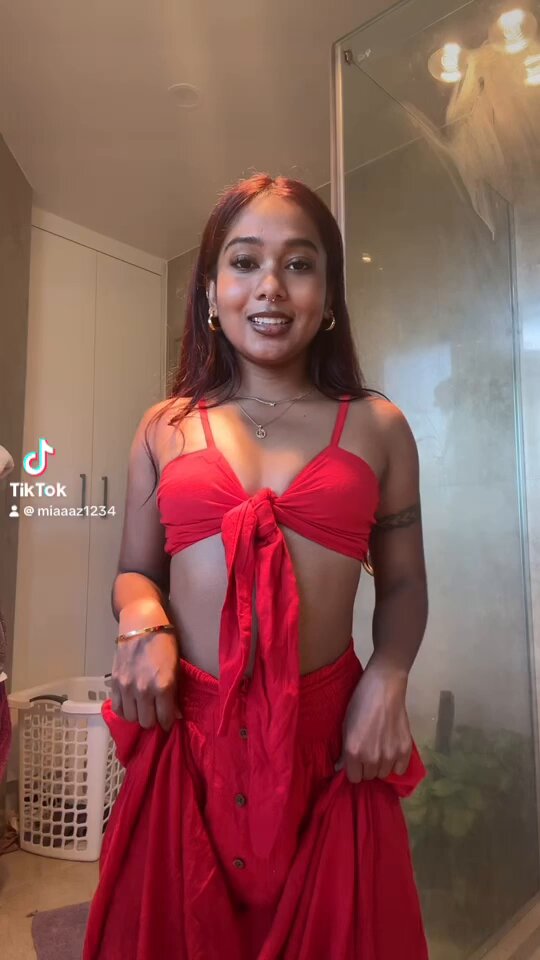 I love this song haha #Dance #petite #desi #onlyfans