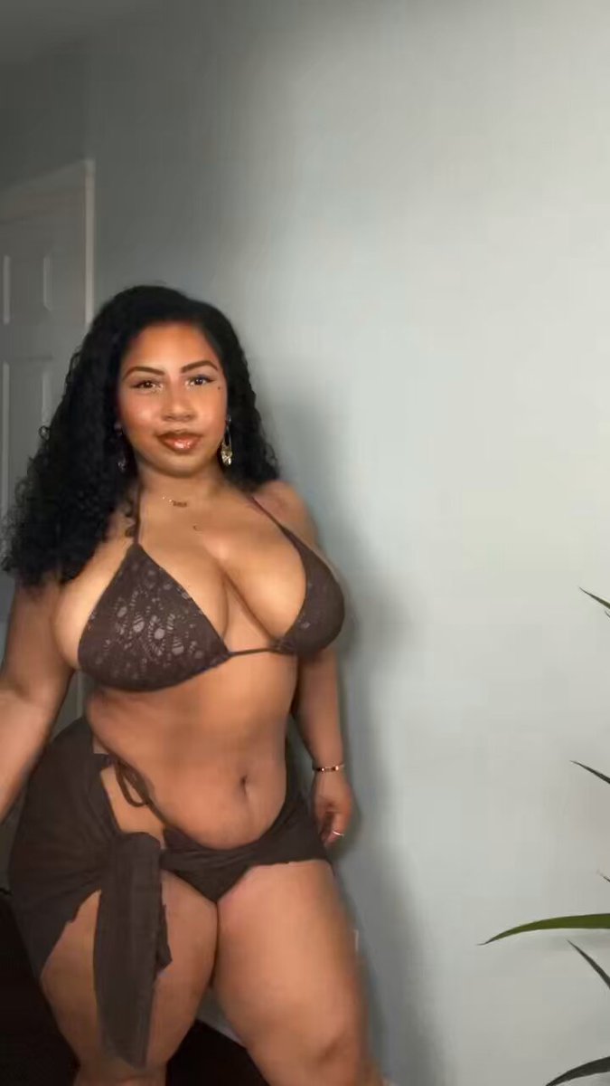 Obsessed with these swimsuits 🌸✨