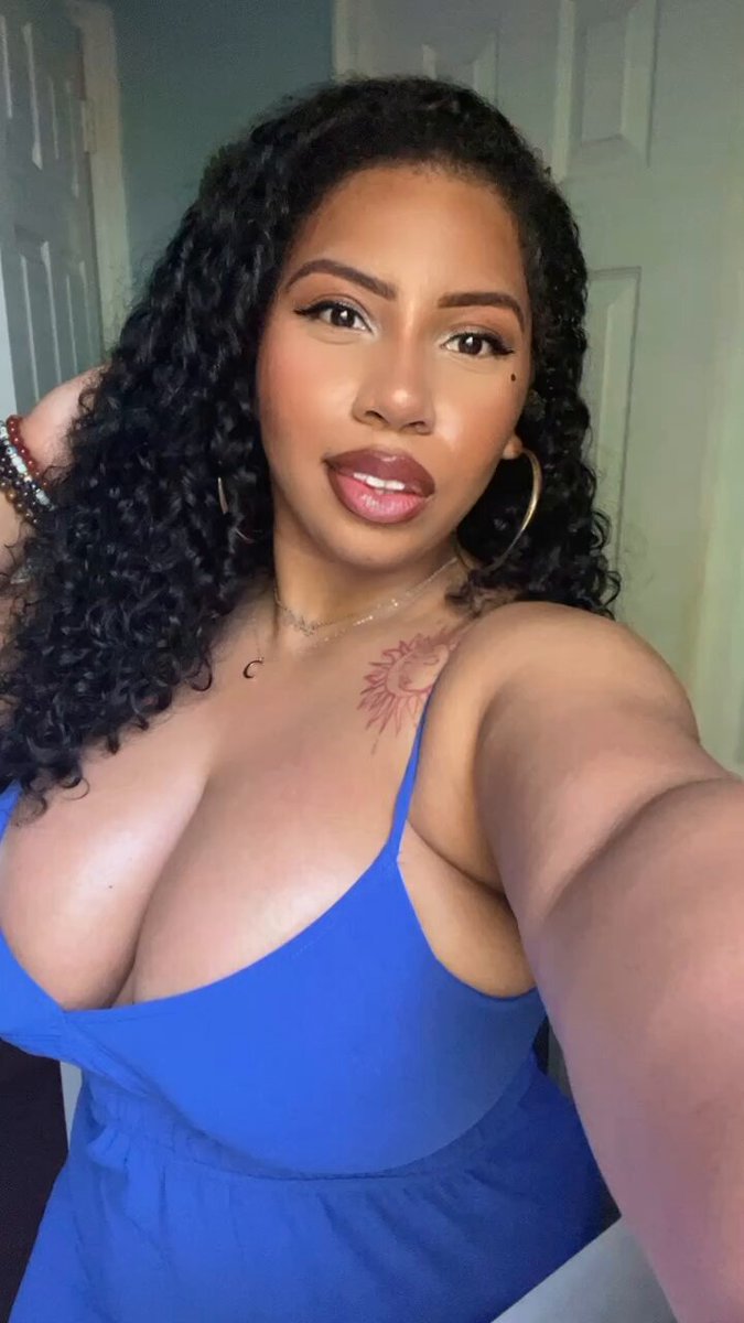 Love wearing blue 💙✨