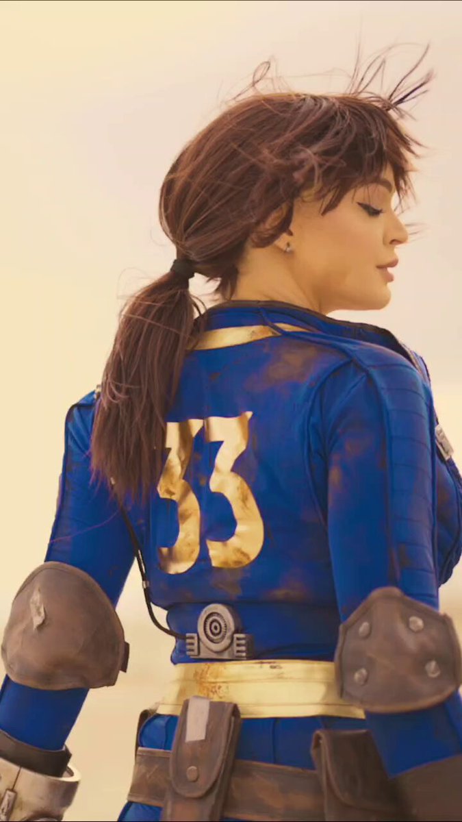 Cosplaying Lucy from the Fallout TV show :)