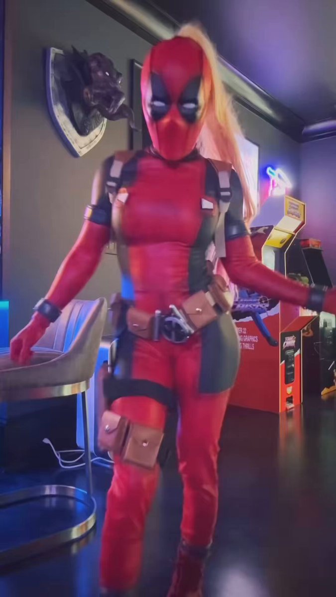 This is all for you, Bub. 🦄💕 #deadpool #deadpoolcosplay #ladydeadpool