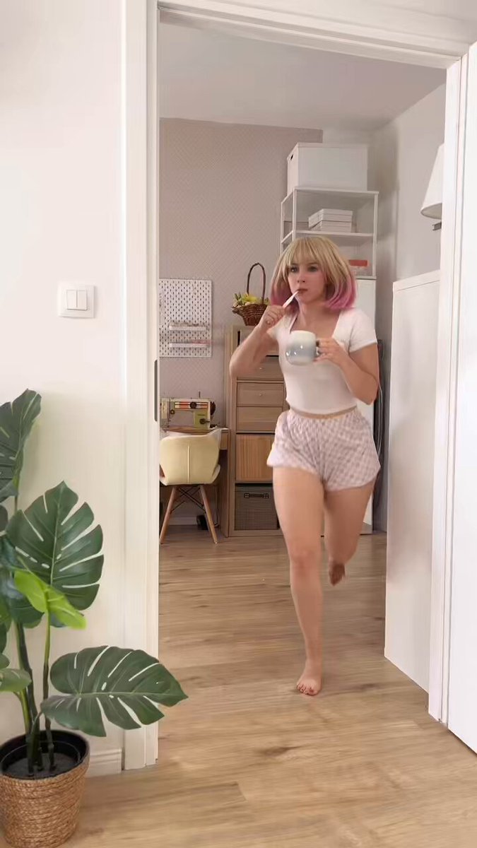 Are you punctual or always late?🤪 Today is the last…