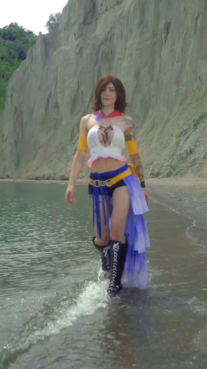 Tidus would never embarass anyone right….? ✨ Yuna cosplay from…