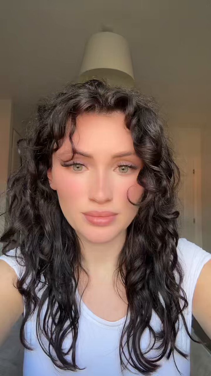 I swear I’m the only female who promotes on @MisfitsBoxing…