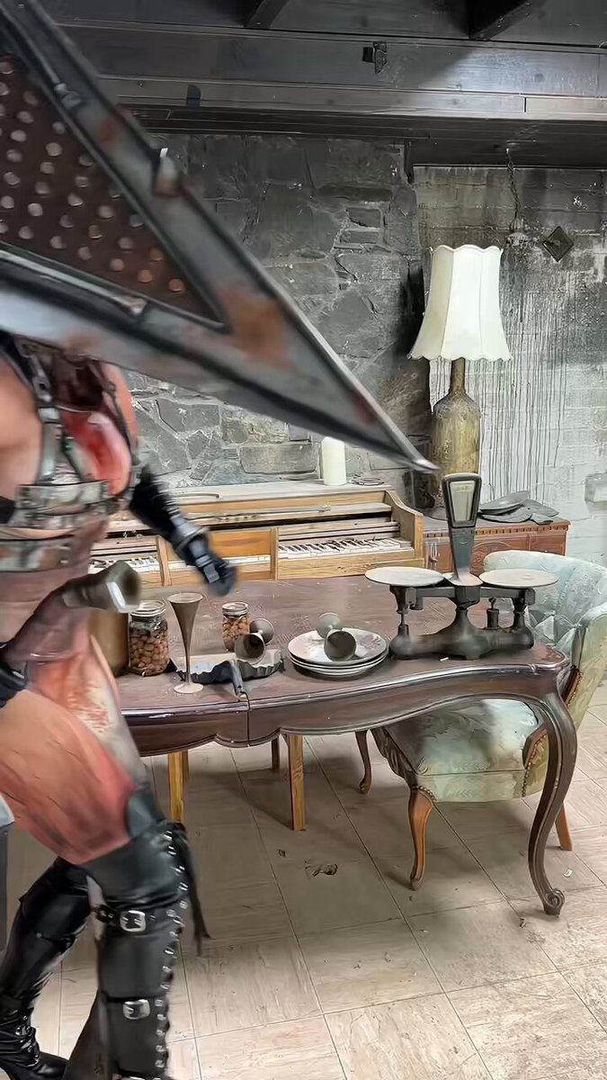 Me omw to play on October 8th…. #SilentHill2Remake