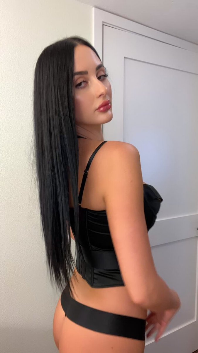 Happy Hump Day! ❤️ @ineedviolet http://www.ineedviolet.com http://www.violetvossxo.com http://www.violetsvip.com