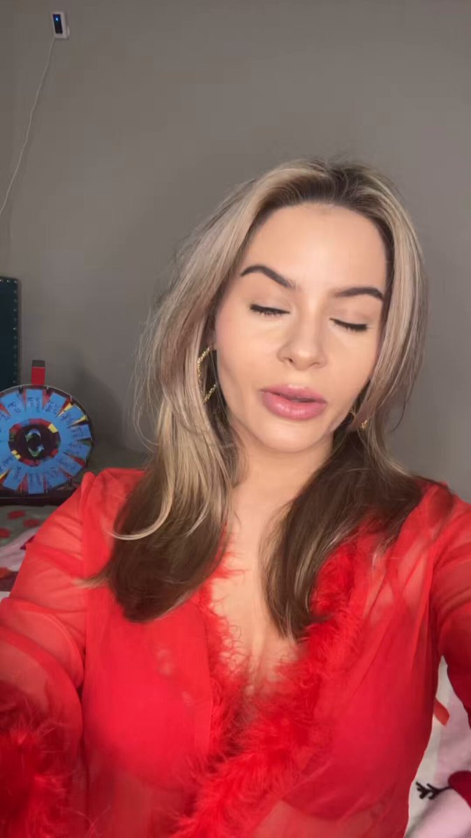 Are you ready to be mine? 🌹👄