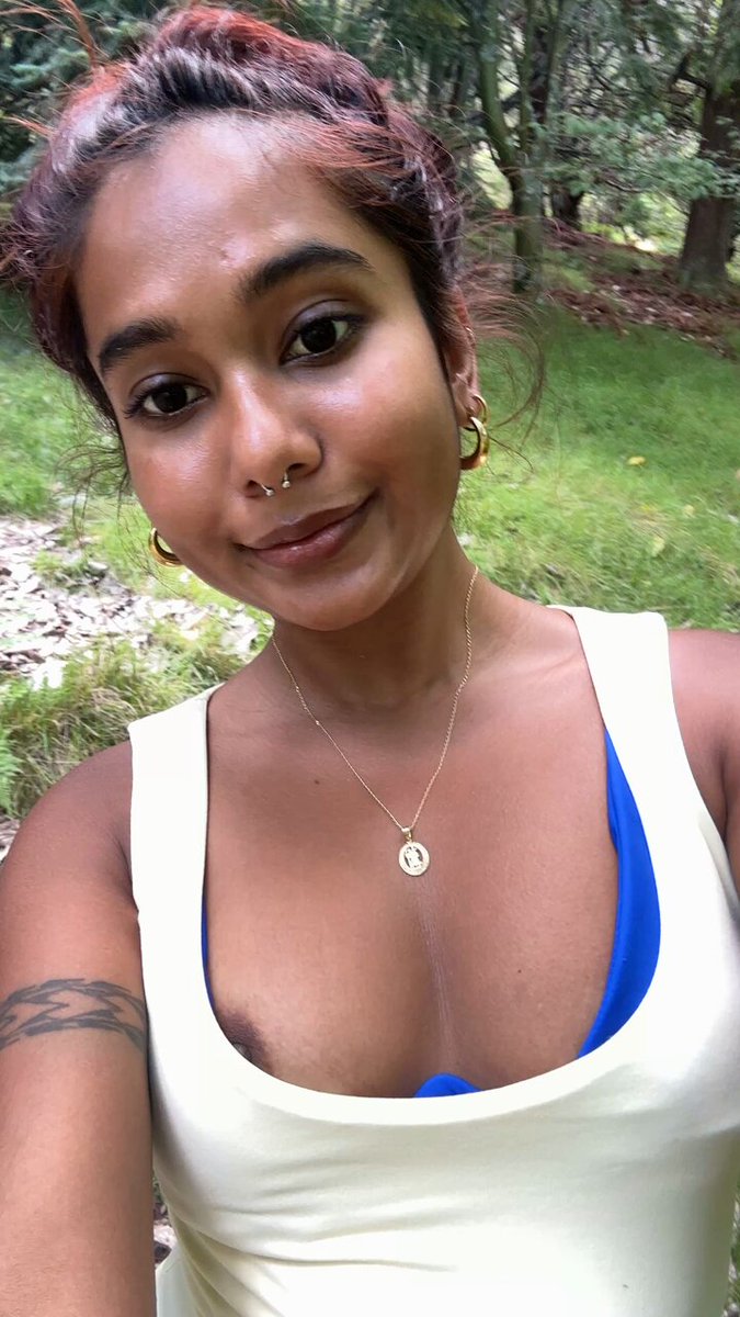 I love a good #outdoors session #petite #desi