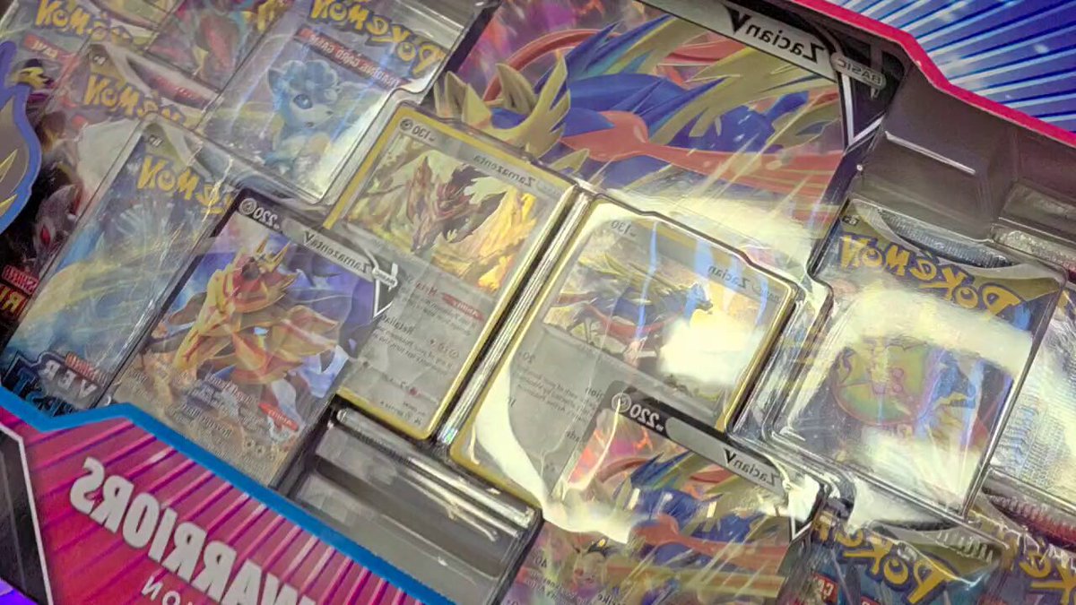 I’M LIVE NOWWW about to open this awesome collection from…