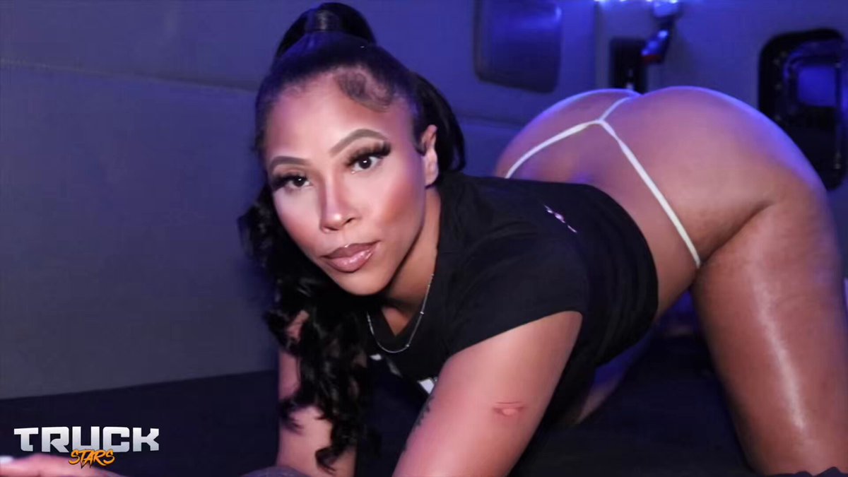 It’s SemiSaturdays😌 YOU CAN’T TELL ME SHE DON’T LOVE DOING…