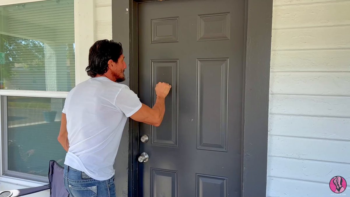 It’s happening tomorrow at 8pm via DM on my FREE…