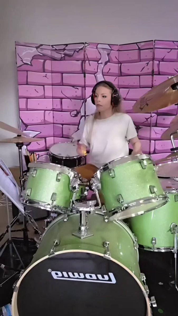 I just read that May is international drum month🥁