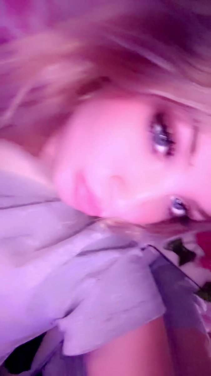 Doing ft and snap sessions now! Don’t miss it ♠️#bnwo…