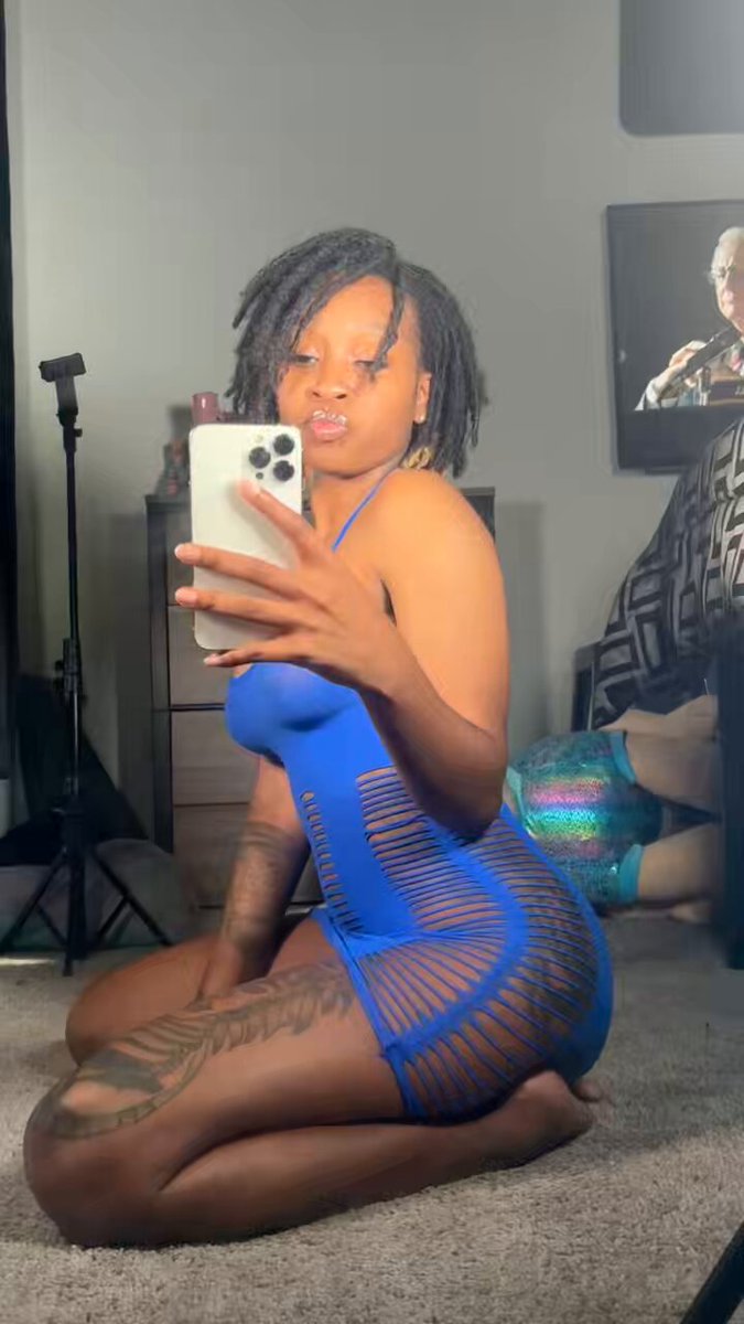 If you’re fucking tonight … fuck for me tooo🥹.