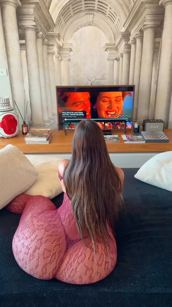 @LewisHamilton Need a new bestie? We can spoon and watch…