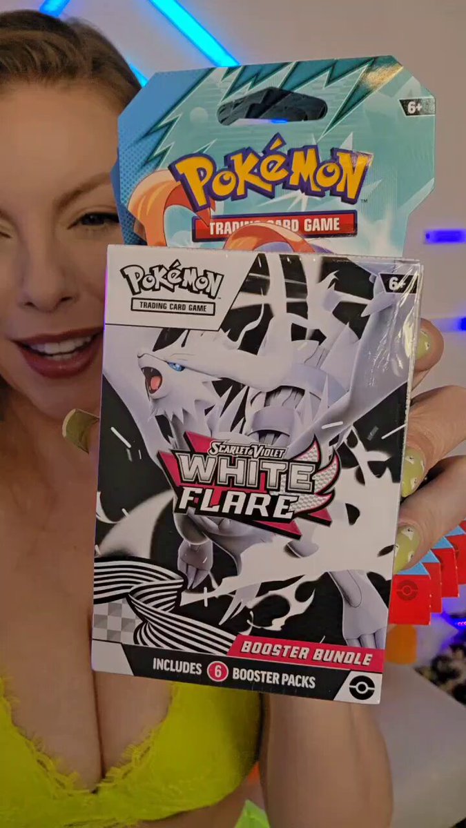 LIVE NOW ON TWITCH!!